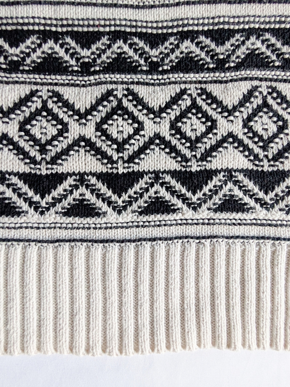 Chaps Black & Cream Fair Isle Patterned Knit Mock Neck Sweater Ski Apres Sz Lg - Picture 3 of 8